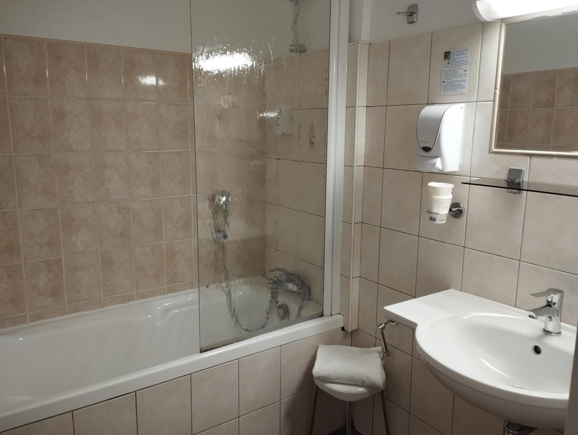 Hotel De Provence ديني-ليه-بان المظهر الخارجي الصورة