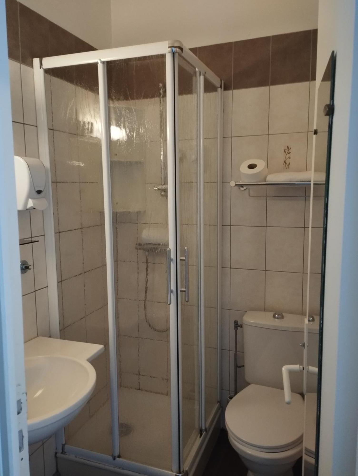 Hotel De Provence ديني-ليه-بان المظهر الخارجي الصورة